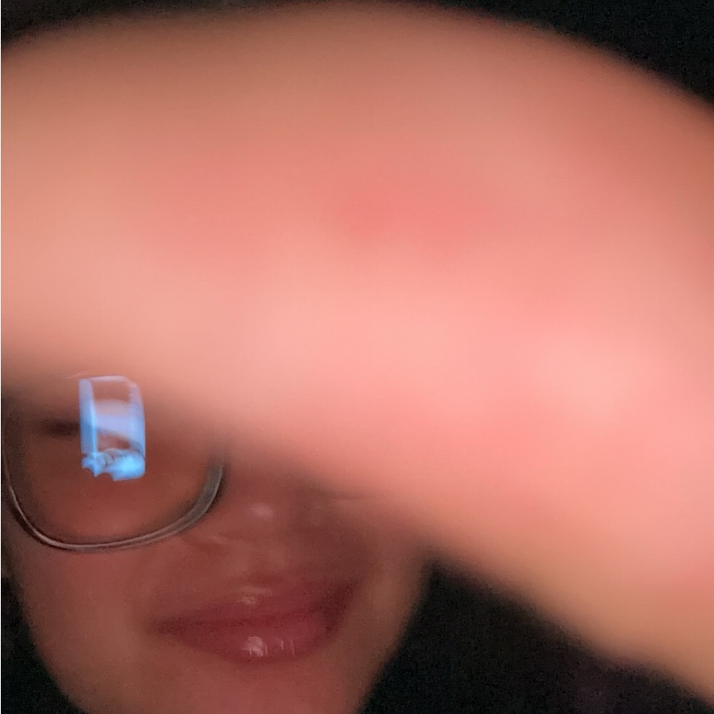 Meet your Posher, Isis